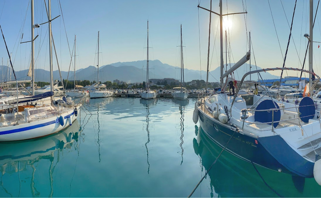 Luxus Montenegro Wetter April Bild
