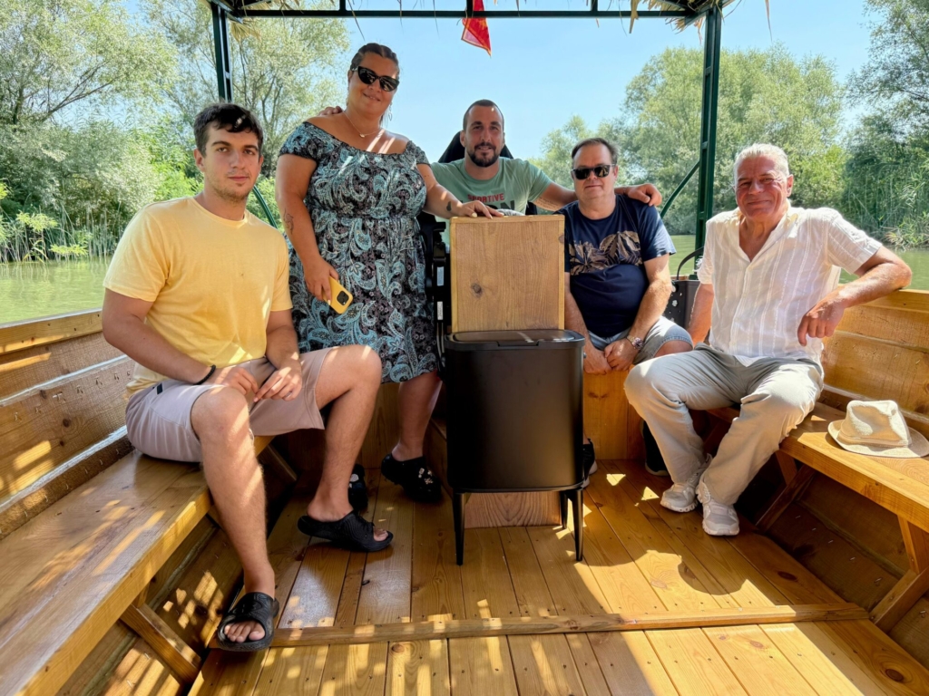 green boats crew 1